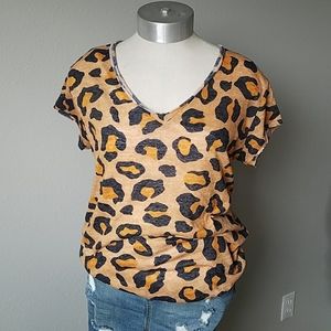 Leopard print tee